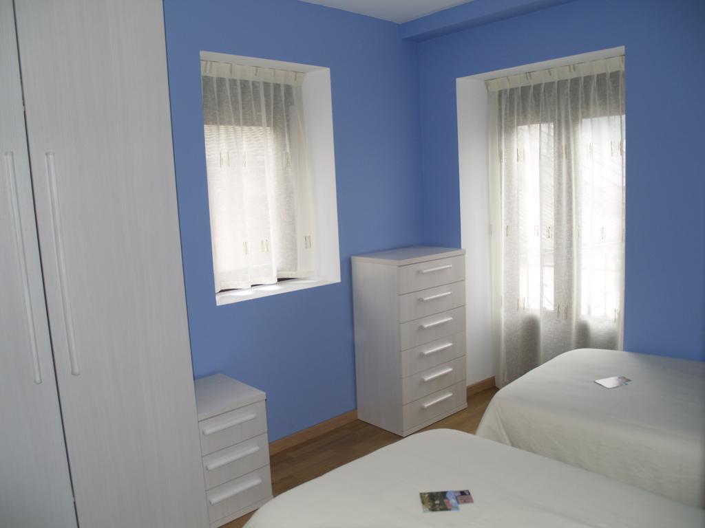 Albergue De Yebra Yebra de Basa Room photo